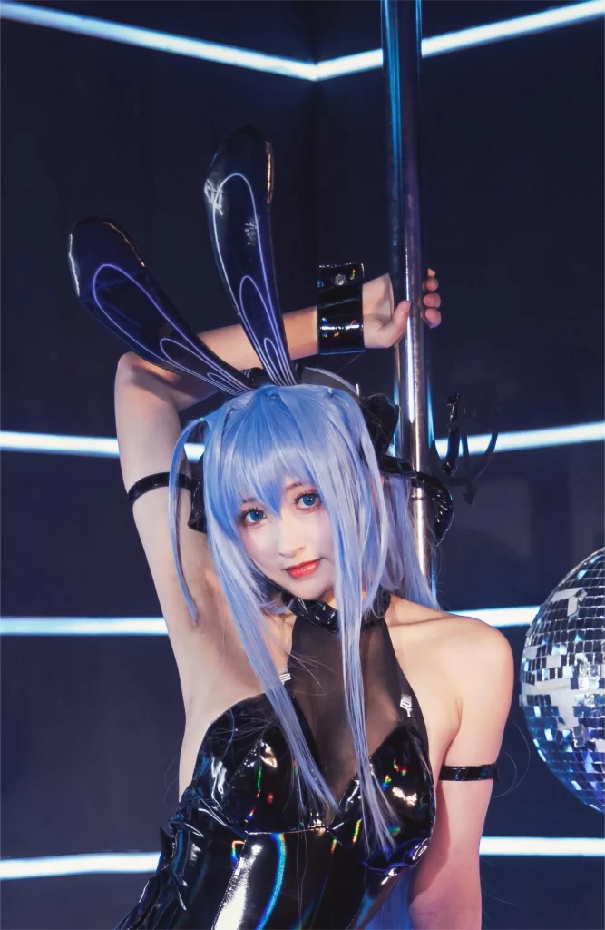 图片[4]-冬马路纱(Luisa_零纱)_精美美图全部写真作品合集|持续更新-Hellovam资源网